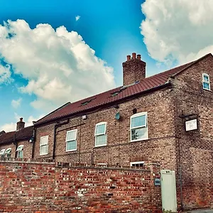 Maypole Farm, Cawood Guest house