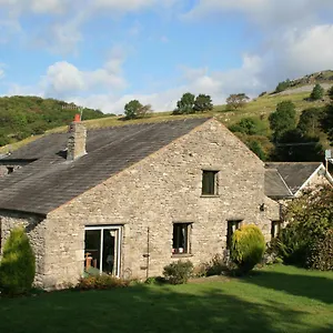 Scar Close Farmhouse Guest house